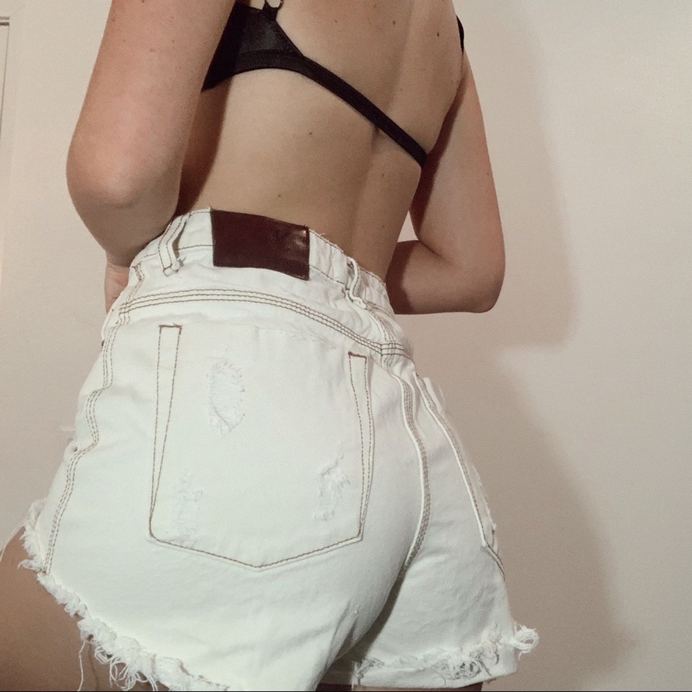 One teaspoon Bonita short